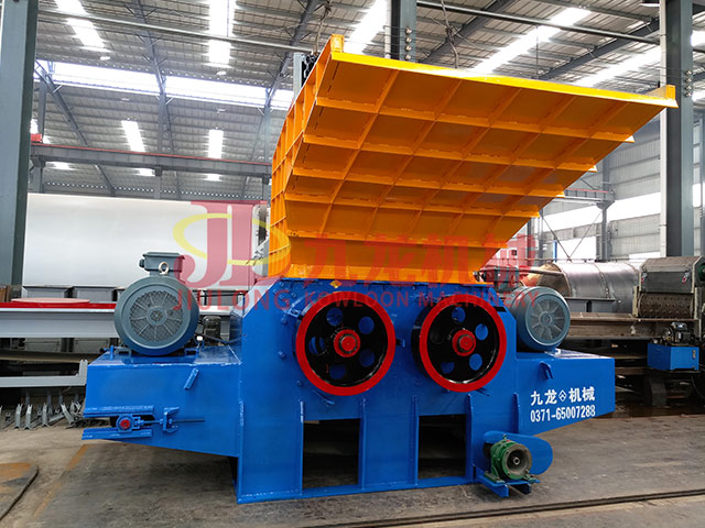 樹根（gēn）破碎機