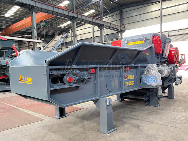 模（mó）板破（pò）碎機