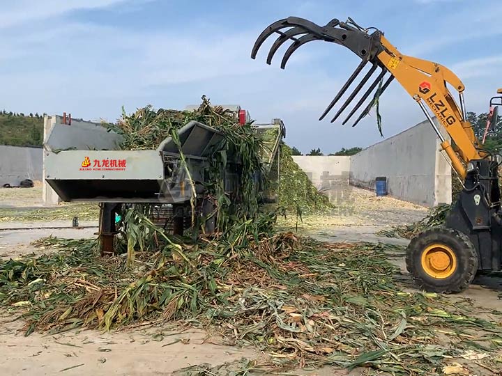 秸稈（gǎn）青貯粉碎機